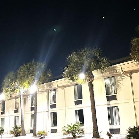 Regency Inn & Suites Pensacola Esterno foto